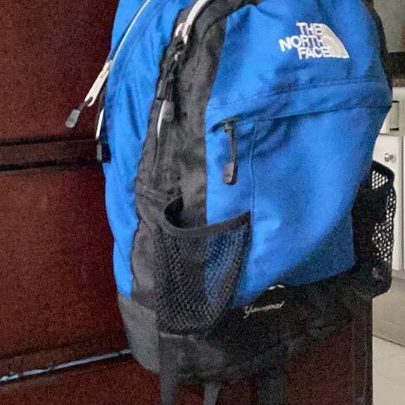 The North Face Back pack - Picture 8 of 8